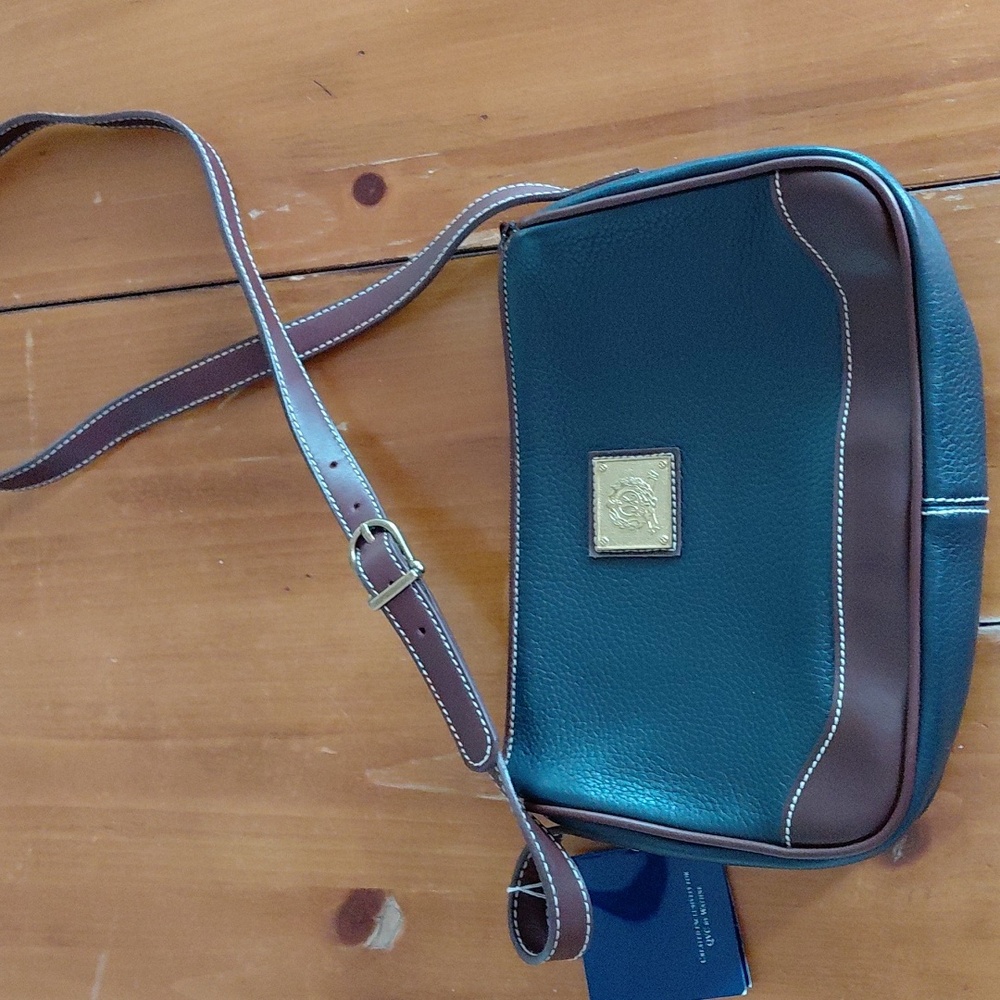 Nwt Vintage Medallion QVC Navy and Brown Leather Crossbody Purse